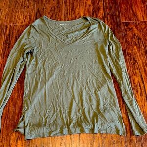 Abercrombie & Ficth Long Sleeve Tee Small